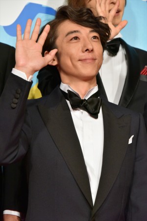 『空飛ぶタイヤ』レッドカーペットに登場した高橋一生