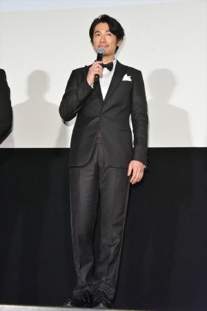 『空飛ぶタイヤ』完成披露試写会に登場したディーン・フジオカ