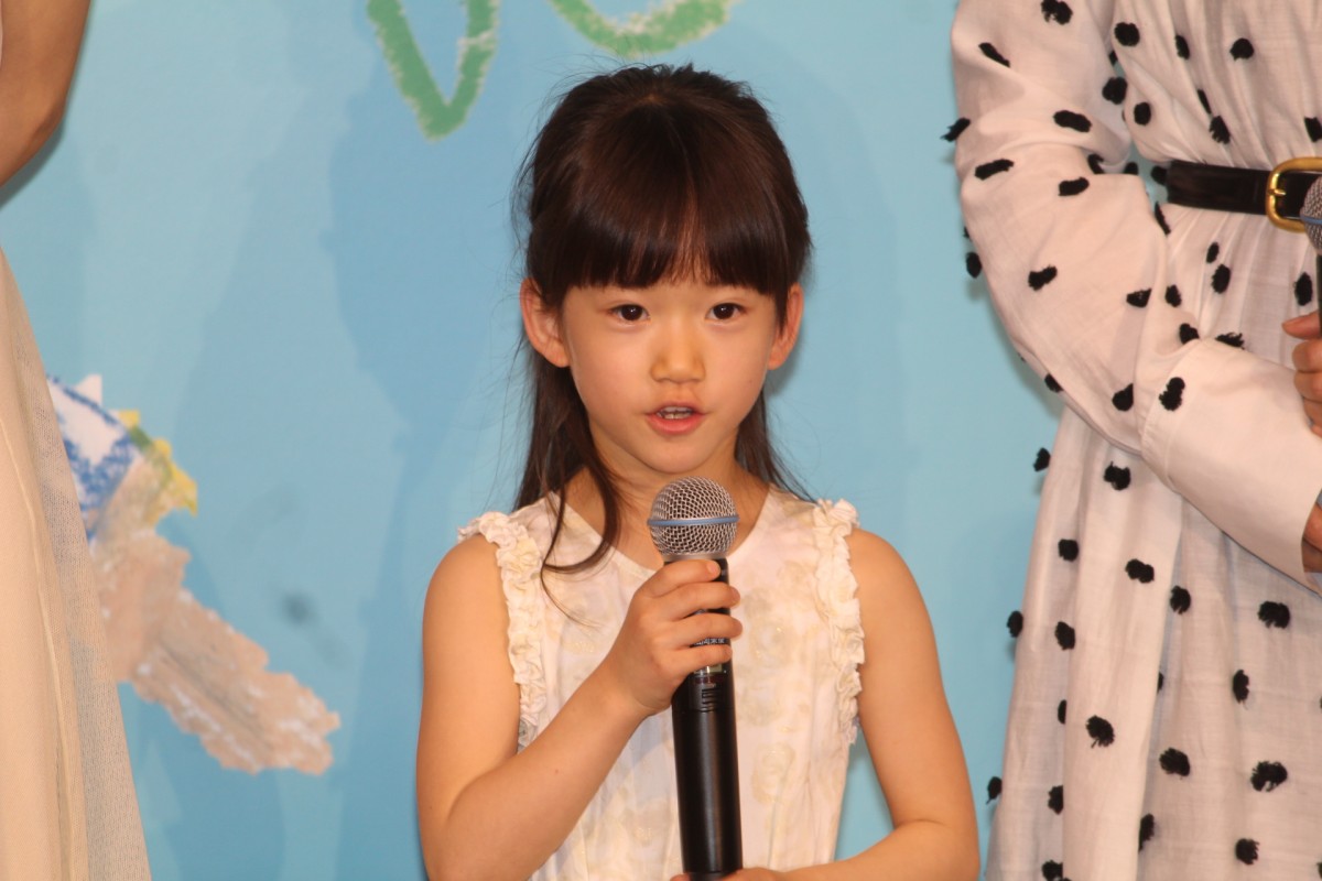 樹木希林、リリーから“奪った服”で舞台挨拶　奔放発言連発に会場沸く