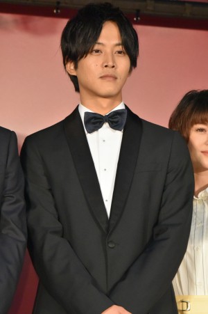 映画『孤狼の血』完成披露試写会に登場した松坂桃李