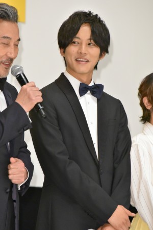 映画『孤狼の血』完成披露試写会に登場した松坂桃李