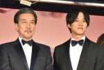 （左から）役所広司、松坂桃李