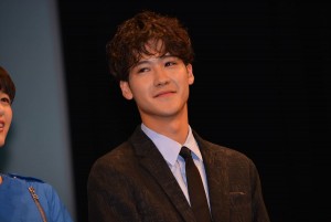 映画『恋は雨上がりのように』完成披露試写会に登壇した葉山奨之