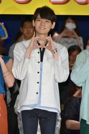 映画『となりの怪物くん』初日舞台挨拶に登壇した古川雄輝