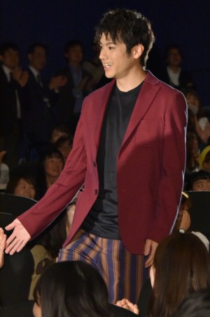 映画『となりの怪物くん』初日舞台挨拶に登壇した山田裕貴