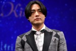 山田孝之、『50回目のファーストキス』完成披露舞台挨拶に登壇