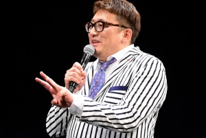 福田雄一監督、『50回目のファーストキス』完成披露舞台挨拶に登壇