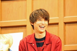 『ママレード・ボーイ』サプライズイベントに登場した吉沢亮