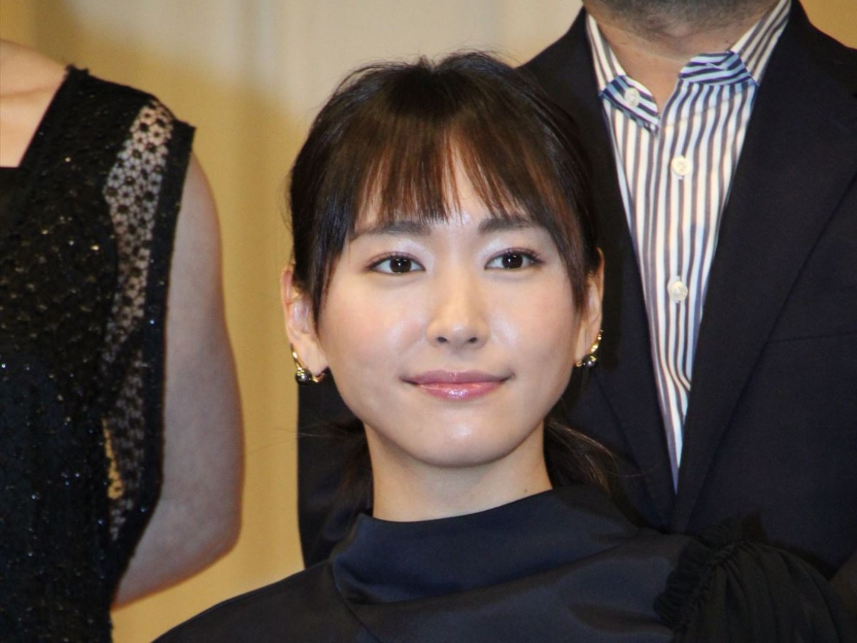 綾瀬、新垣、石原…お好み焼きを一緒に作りたい女性タレントは…？