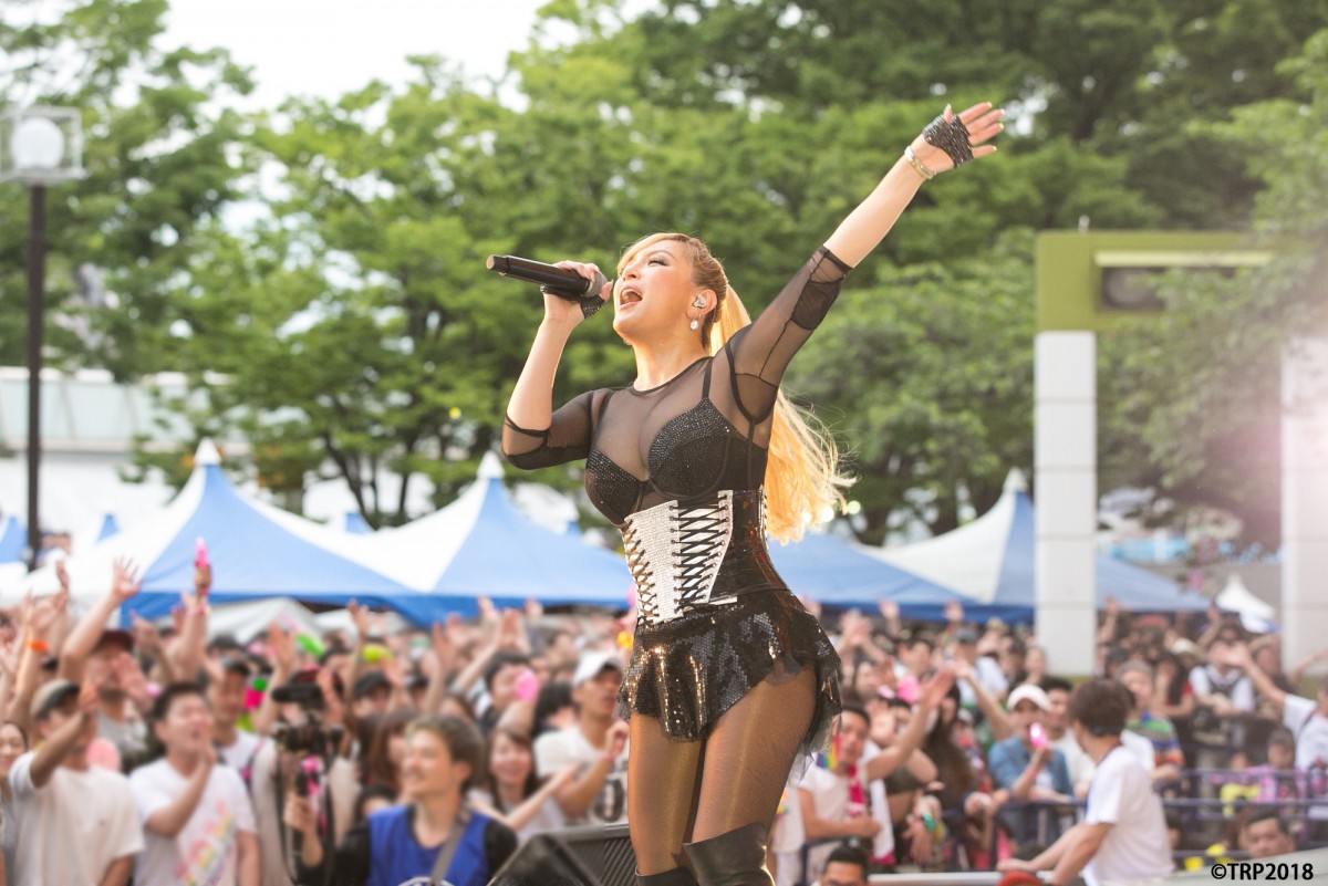 浜崎あゆみ、LGBT関連イベントで「新宿二丁目」愛を告白　感極まる瞬間も
