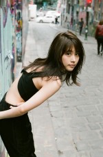 有村架純最新写真集『Clear』より