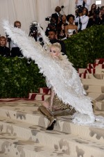 ケイティ・ペリー、MET GALA2018に登場