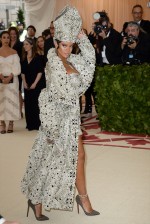 リアーナ、MET GALA2018に登場