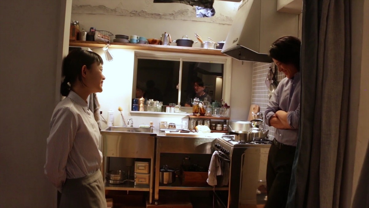 小栗旬、かわいい妹・杉咲花のために味噌汁を料理　新CMで初共演