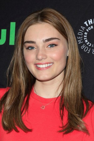 レッドカーペットに登場したメグ・ドネリー