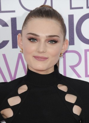 レッドカーペットに登場したメグ・ドネリー