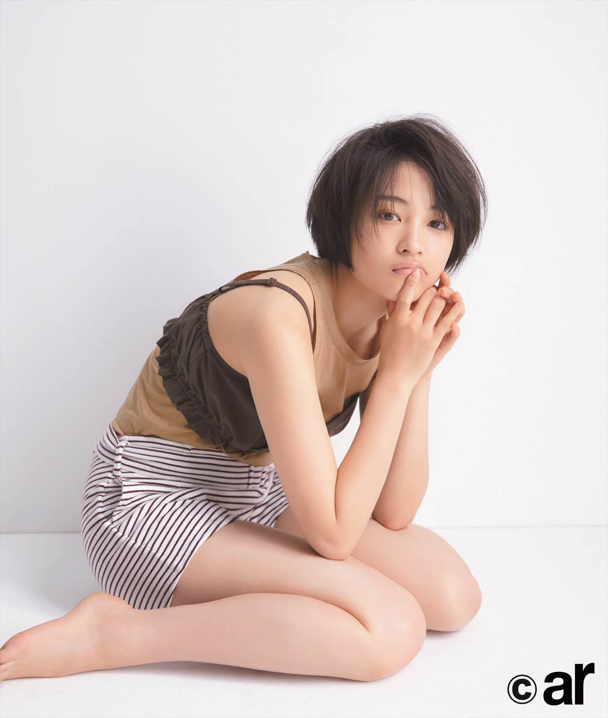 広瀬すず、透明感あふれるワイルド美ボディ披露　目標の肌は綾瀬はるか