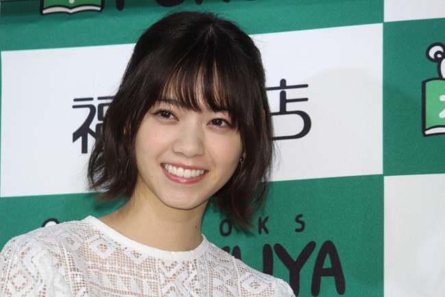 西野七瀬、初フォトブック『わたしのこと』出版記念 お渡し会20180510