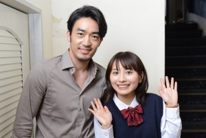 （左から）大谷亮平、ロン・モンロウ