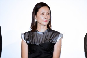 『ラブ×ドック』公開記念舞台挨拶に登壇した吉田羊