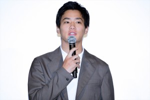 『ラブ×ドック』公開記念舞台挨拶に登壇した野村周平