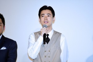 『ラブ×ドック』公開記念舞台挨拶に登壇した成田凌