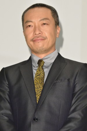 『孤狼の血』初日舞台挨拶に登壇した音尾琢真