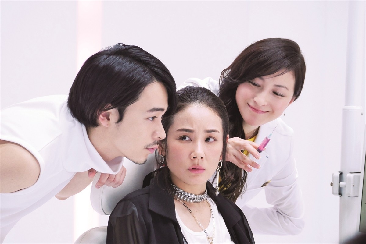 広末涼子が“65歳の女医”に「かなり個性的で強烈なキャラクター」