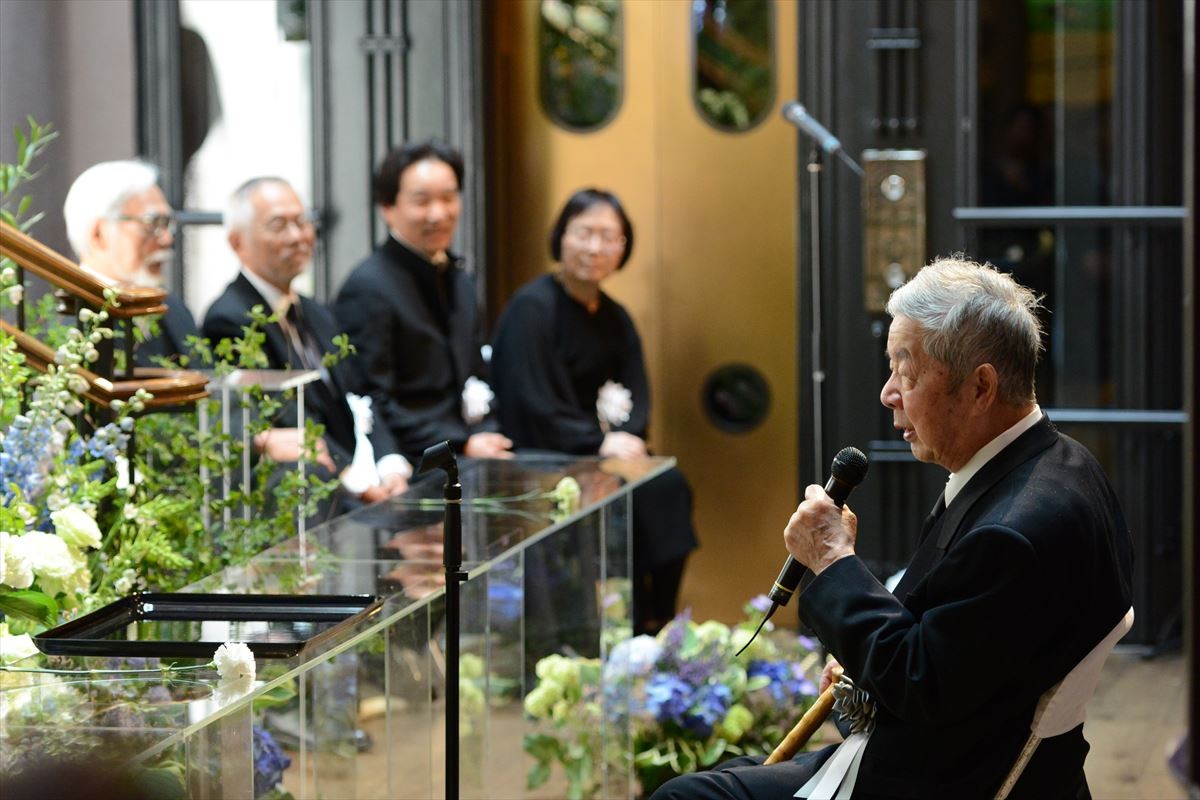 高畑勲監督お別れ会、盟友・宮崎駿監督が涙で思い出を語る
