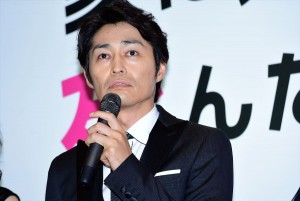 『家に帰ると妻が必ず死んだふりをしています。』完成披露試写会に登壇した安田顕
