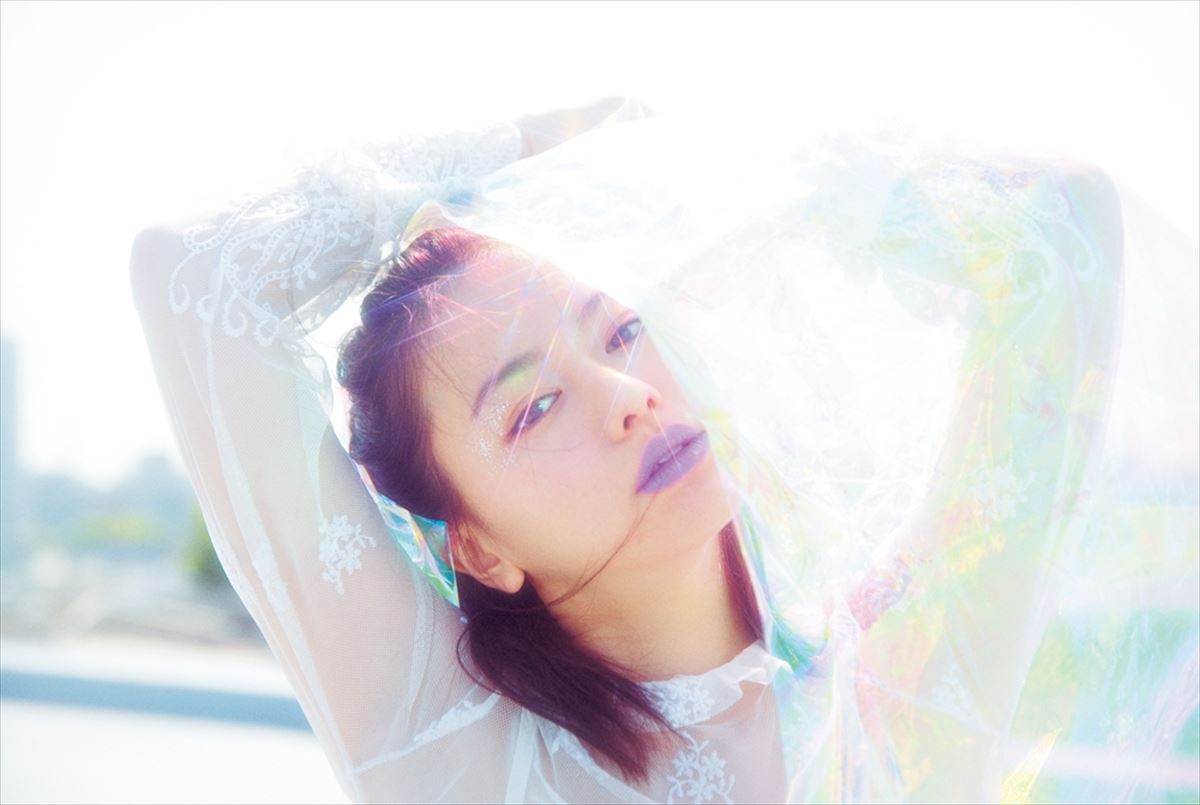 白石麻衣、「LARME」レギュラーモデル卒業　特別付録付き記念号発売
