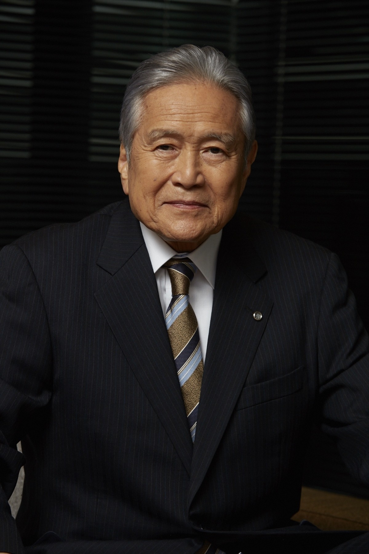 仲村トオル、新ドラマで崖っぷち企業の再生に挑む