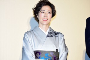 『のみとり侍』初日舞台挨拶に登壇した寺島しのぶ