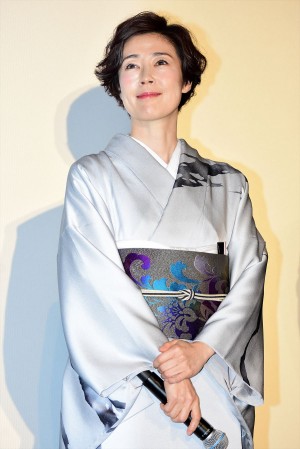 『のみとり侍』初日舞台挨拶に登壇した寺島しのぶ