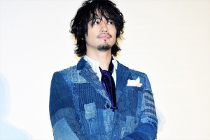 『のみとり侍』初日舞台挨拶に登壇した斎藤工