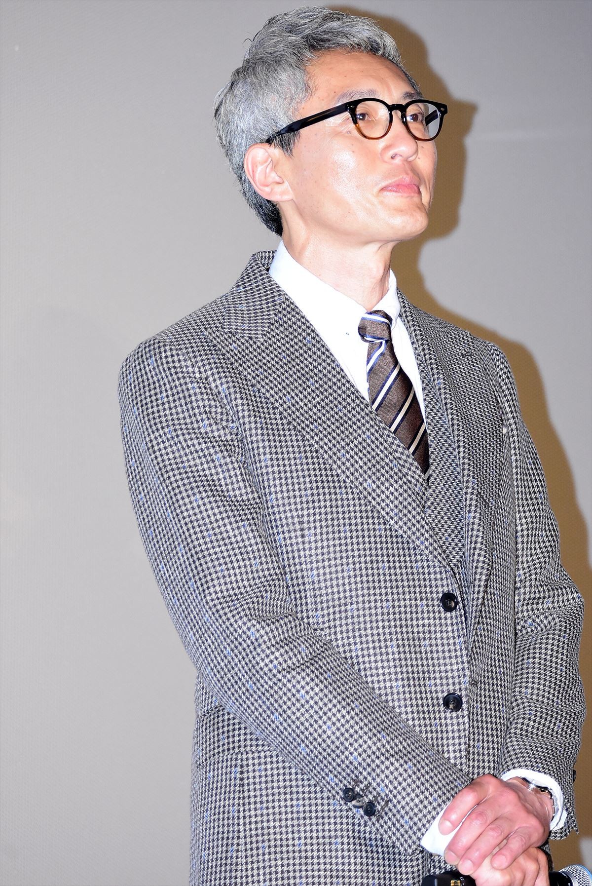 阿部寛、シャンパンタワーにご満悦　トヨエツと再共演誓い合う