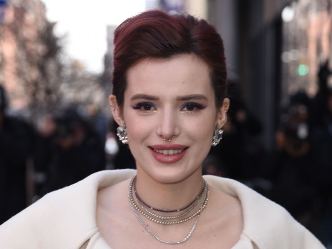 ベラ・ソーン、Bella Thorne