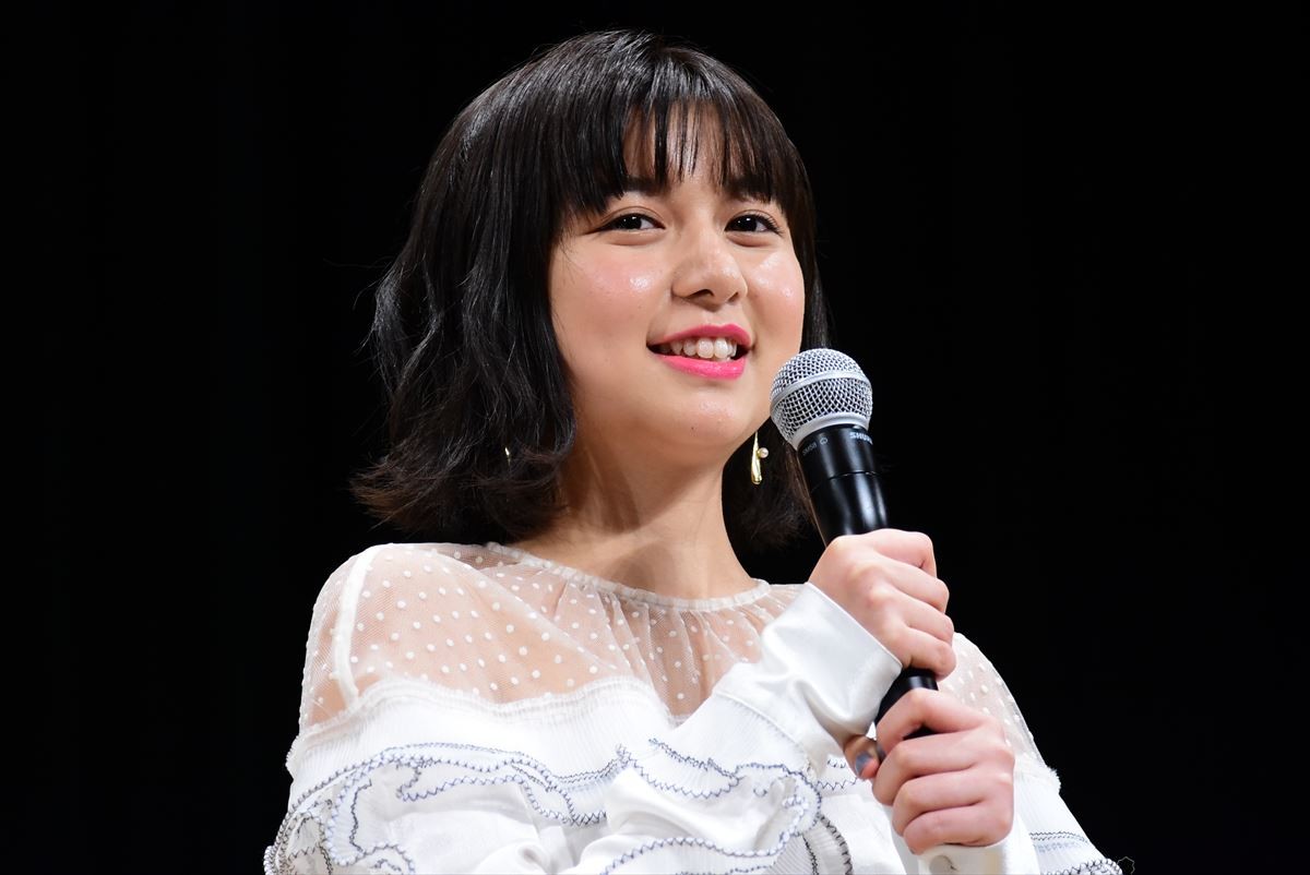山崎賢人と鈴木亮平、ロケ地・旭川を満喫「羊とホルモンの森でした！」