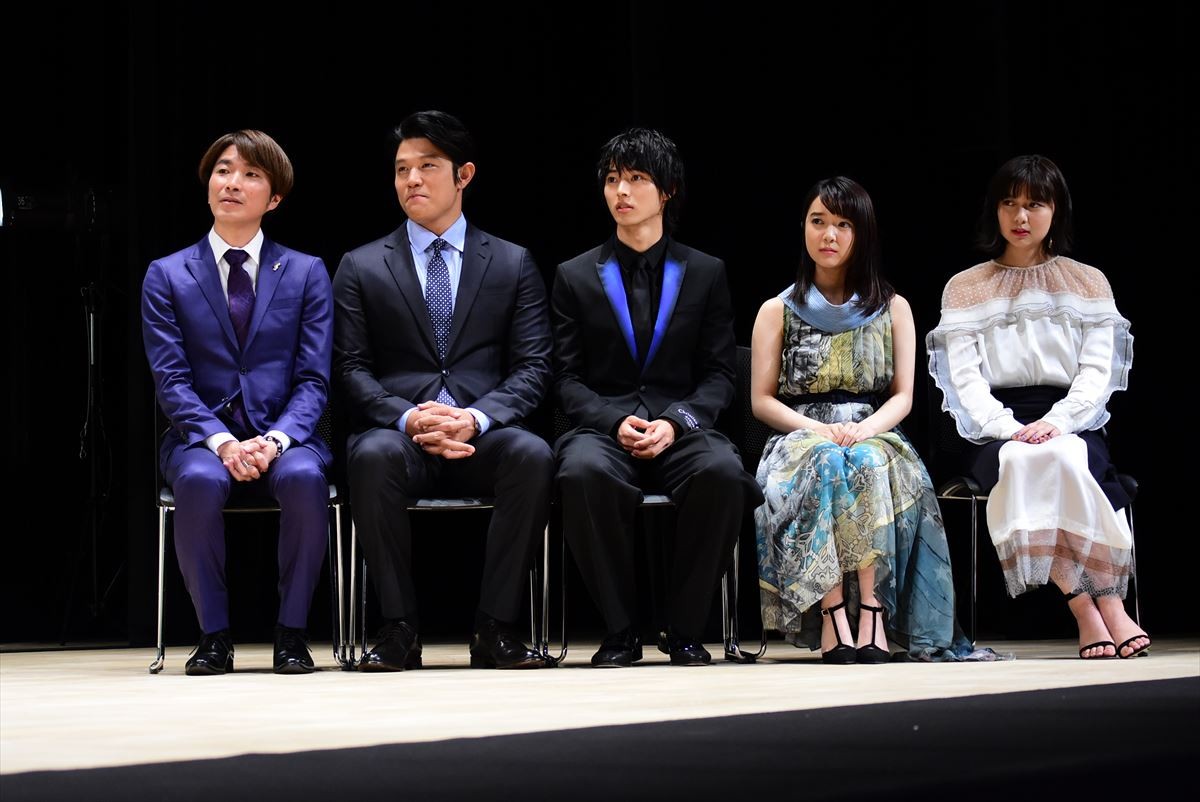 山崎賢人と鈴木亮平、ロケ地・旭川を満喫「羊とホルモンの森でした！」