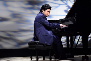 辻井伸行、『羊と鋼の森』完成披露試写会で演奏を披露