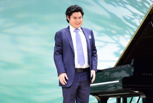 辻井伸行、『羊と鋼の森』完成披露試写会で演奏を披露