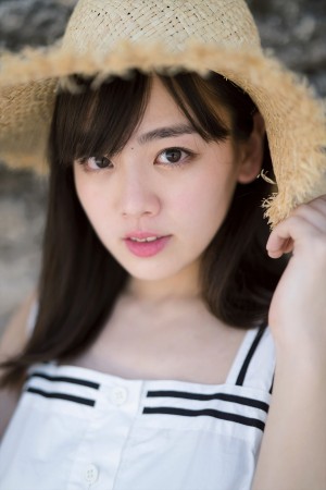 伊原六花1st写真集『rikka』より