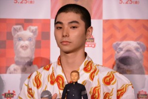 映画『犬ヶ島』来日記念舞台挨拶に登壇した村上虹郎