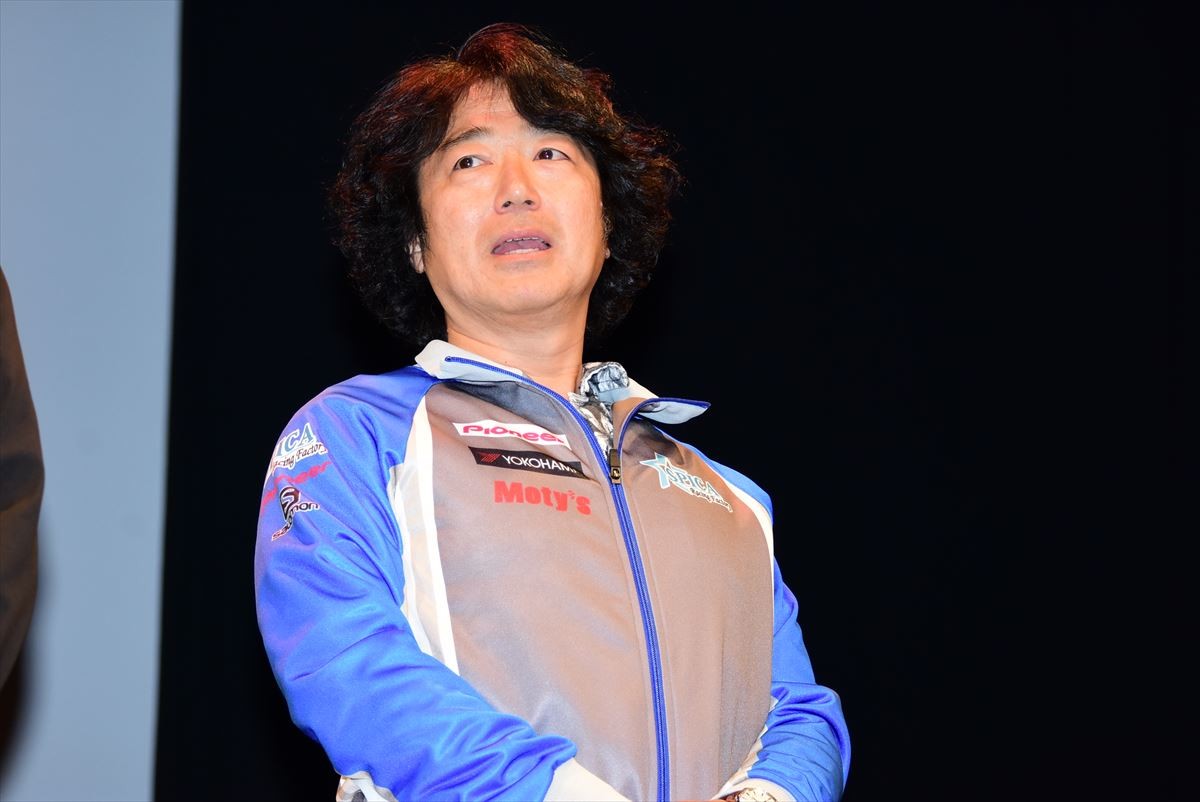 新田真剣佑、トロフィーに大興奮「匠海とのポラと一緒に飾っとく！」