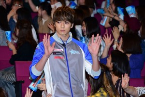 映画『OVER DRIVE』レディゴー！！スタート直前女性限定試写会に登壇した新田真剣佑