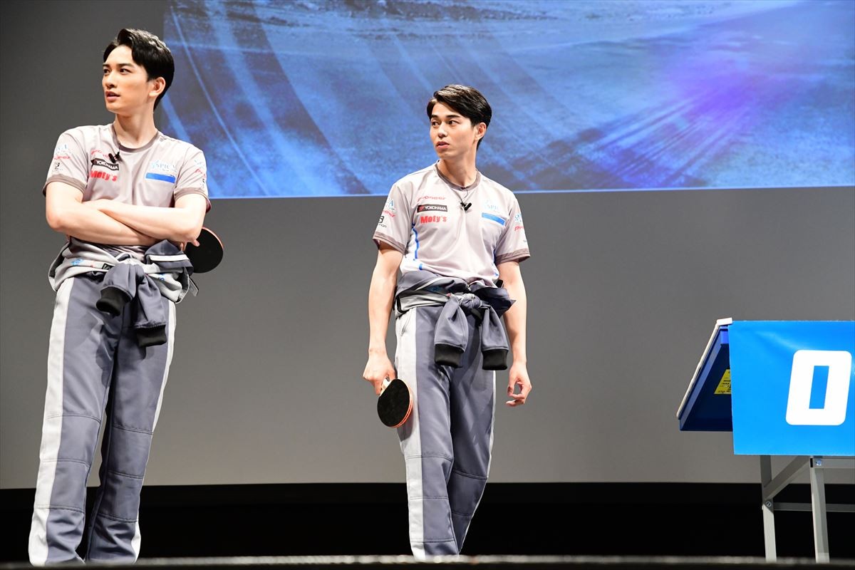 新田真剣佑、トロフィーに大興奮「匠海とのポラと一緒に飾っとく！」