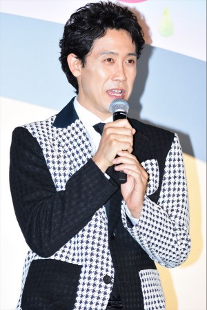 映画『恋は雨上がりのように』公開初日舞台挨拶に登壇した大泉洋