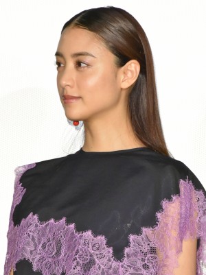 『友罪』公開記念舞台挨拶に出席した山本美月