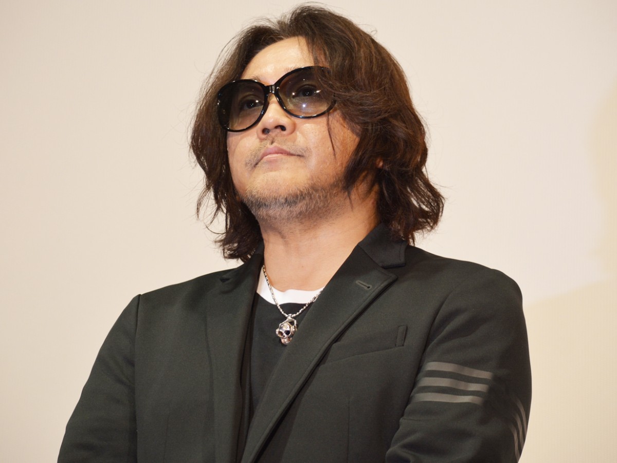 生駒里奈、hide愛炸裂「ライブでhideさんっぽい歩き方やってた」