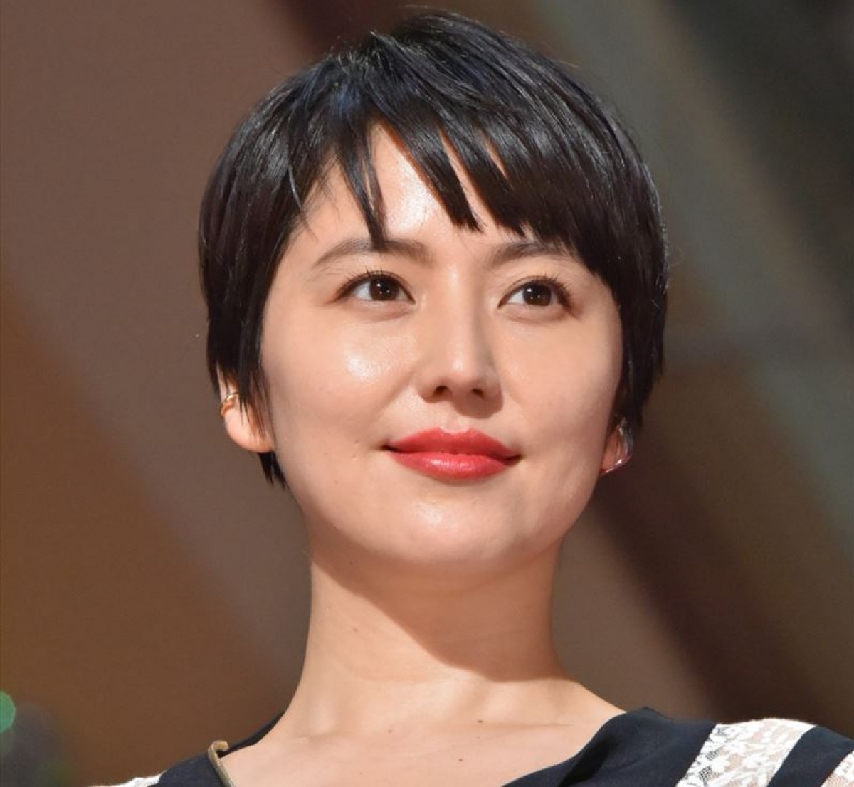 もんぺ&長靴姿を披露した長澤まさみ